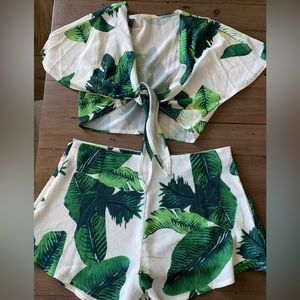 Tropical set from sadly worn only once size large both top and bottom